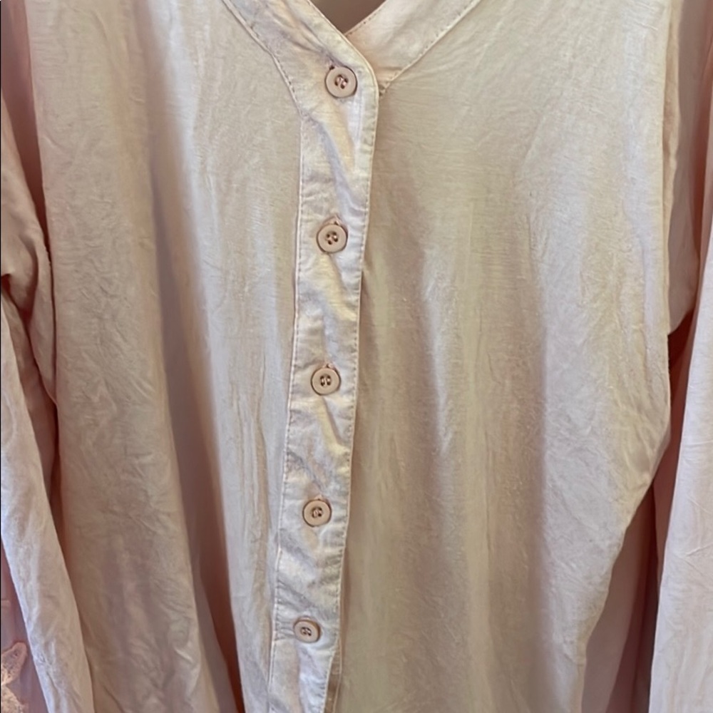 Pink blouse - Picture 3 of 4